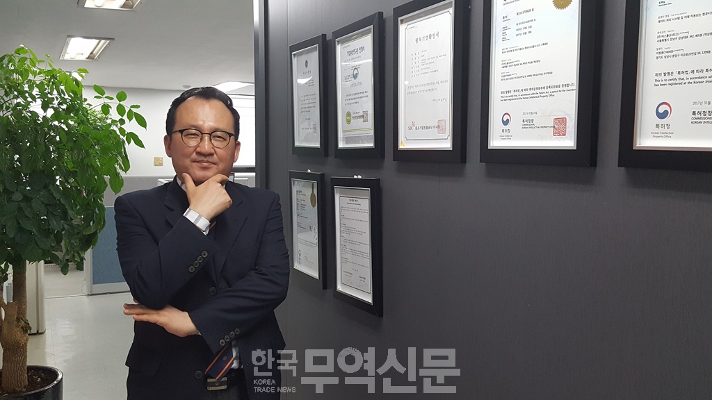 피플-스마트-팩토리-전도사-김성중-주넥스톰-대표
